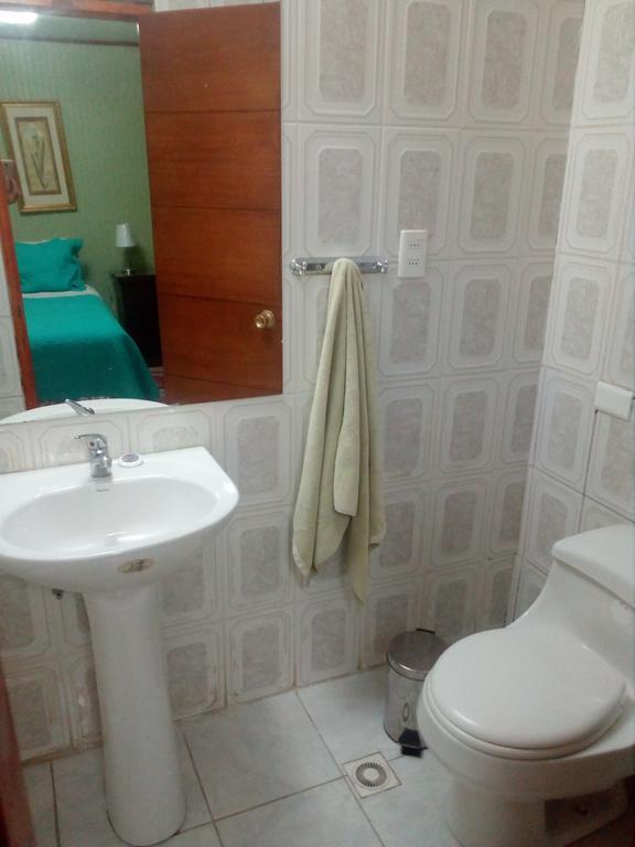 Residencial La Luna Hotel ลอสอังเคเลส ภายนอก รูปภาพ